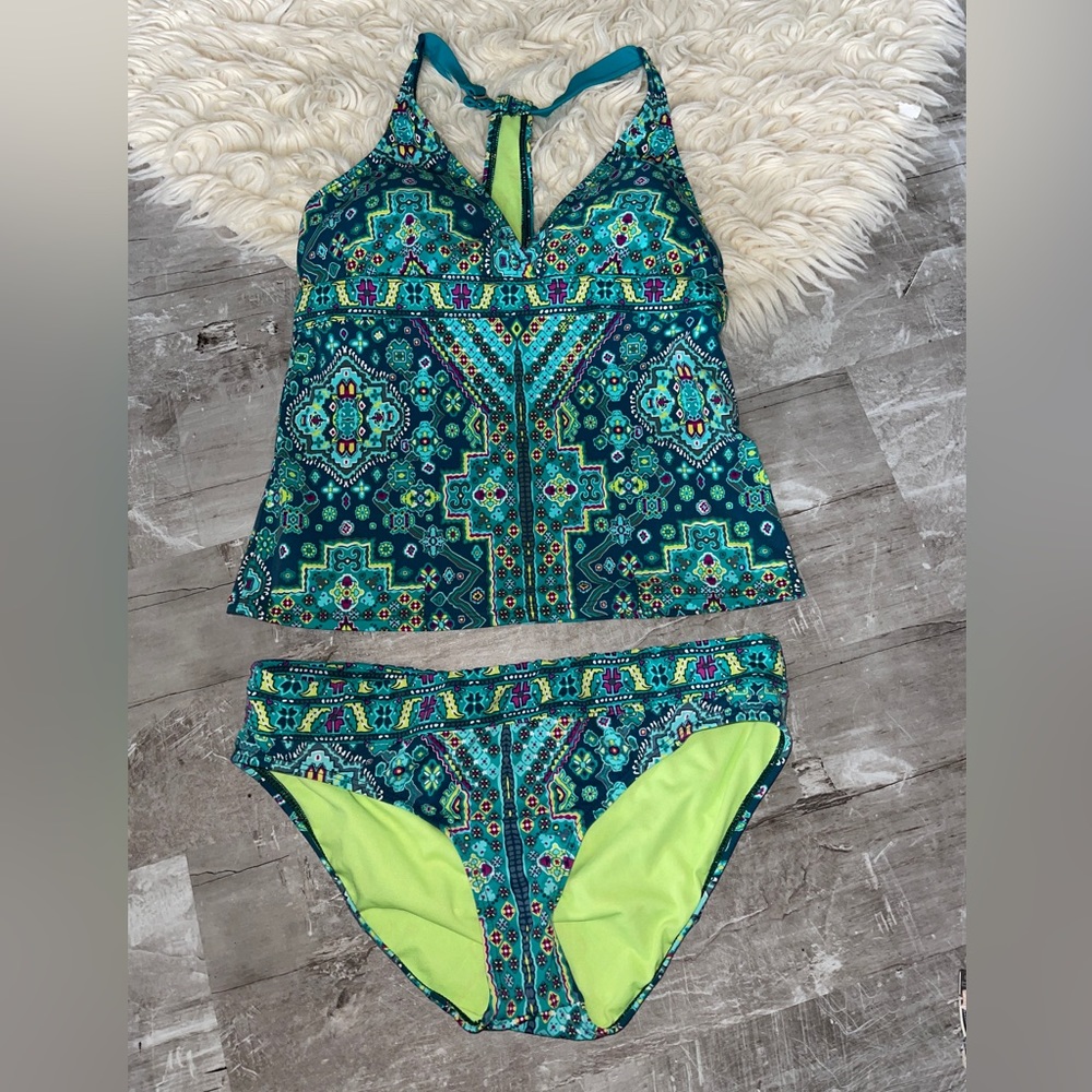 Top and bottom. Tittle nine swim suit